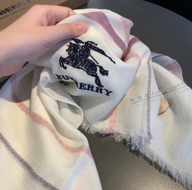 Burberry新品經典巴格羊絨圍巾 巴寶莉2021新款小格紋女士圍巾  mmj1589